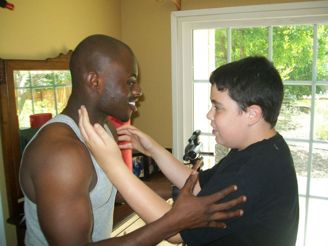 Физические упражнения при аутизме: рассказывает Идо Кедар, 19 лет, аутизм Физические упражнения при аутизме: рассказывает Идо Кедар, 19 лет, аутизм