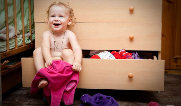 21 способ научить одеваться самостоятельно ребёнка с РАС
